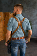 Leather Camera Harness model "NEWTON HOLE"