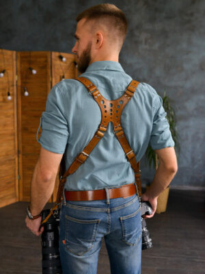 Leather Camera Harness model "NEWTON HOLE"