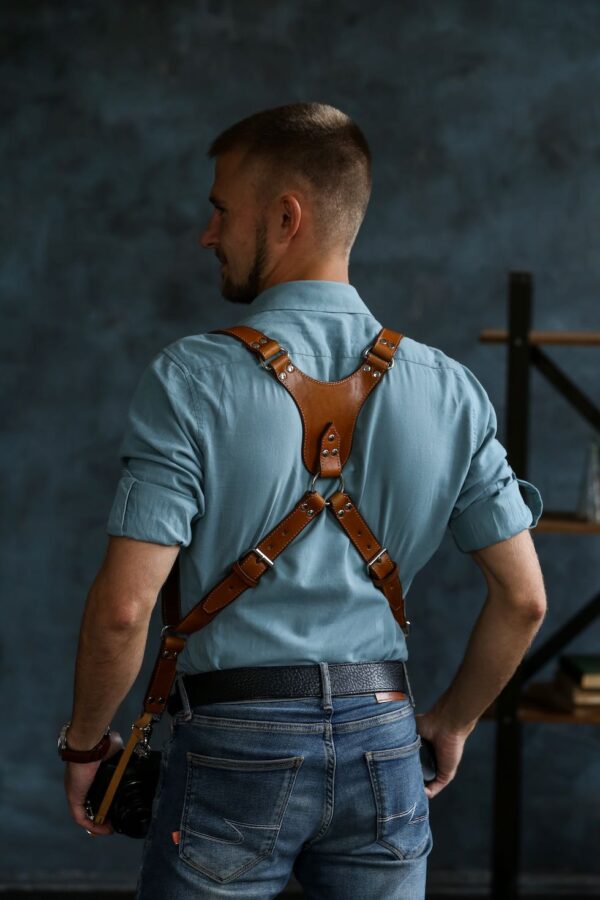 Leather Camera Harness model "ALEX K7"